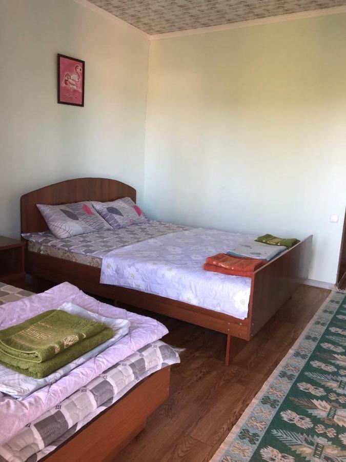 Altynai Guest House Чолпон-Ата Екстериор снимка