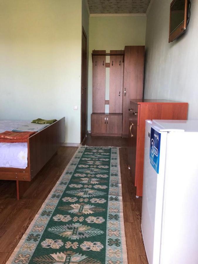 Altynai Guest House Чолпон-Ата Екстериор снимка