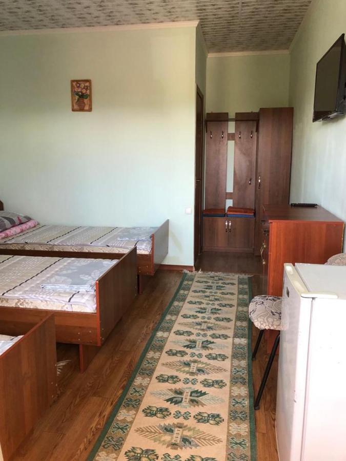 Altynai Guest House Чолпон-Ата Екстериор снимка