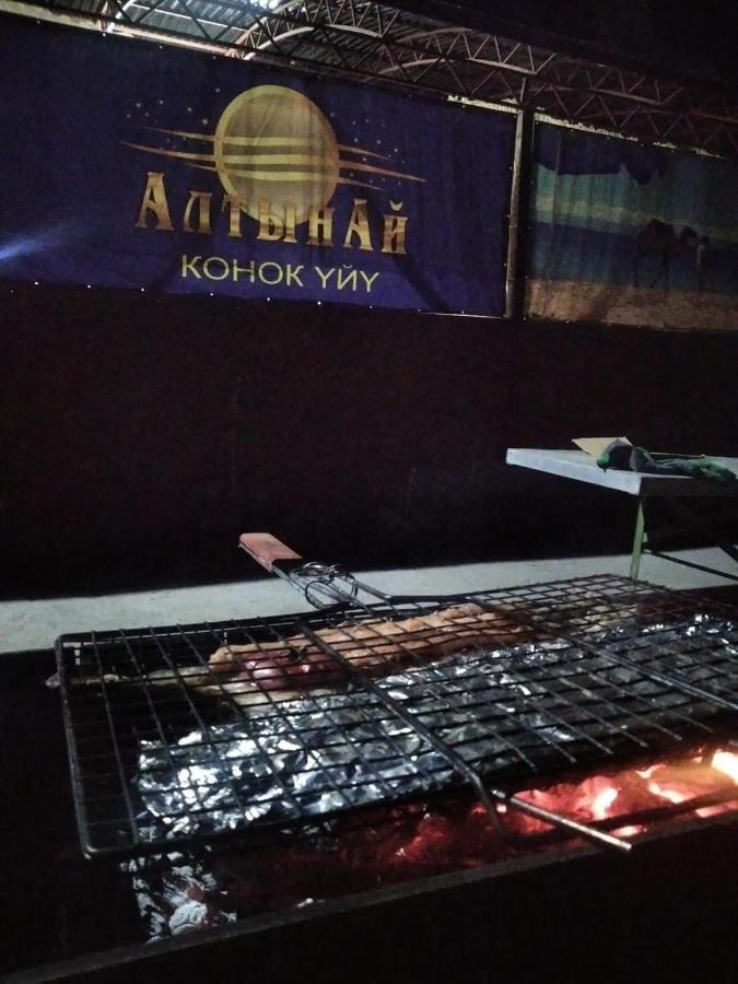 Altynai Guest House Чолпон-Ата Екстериор снимка