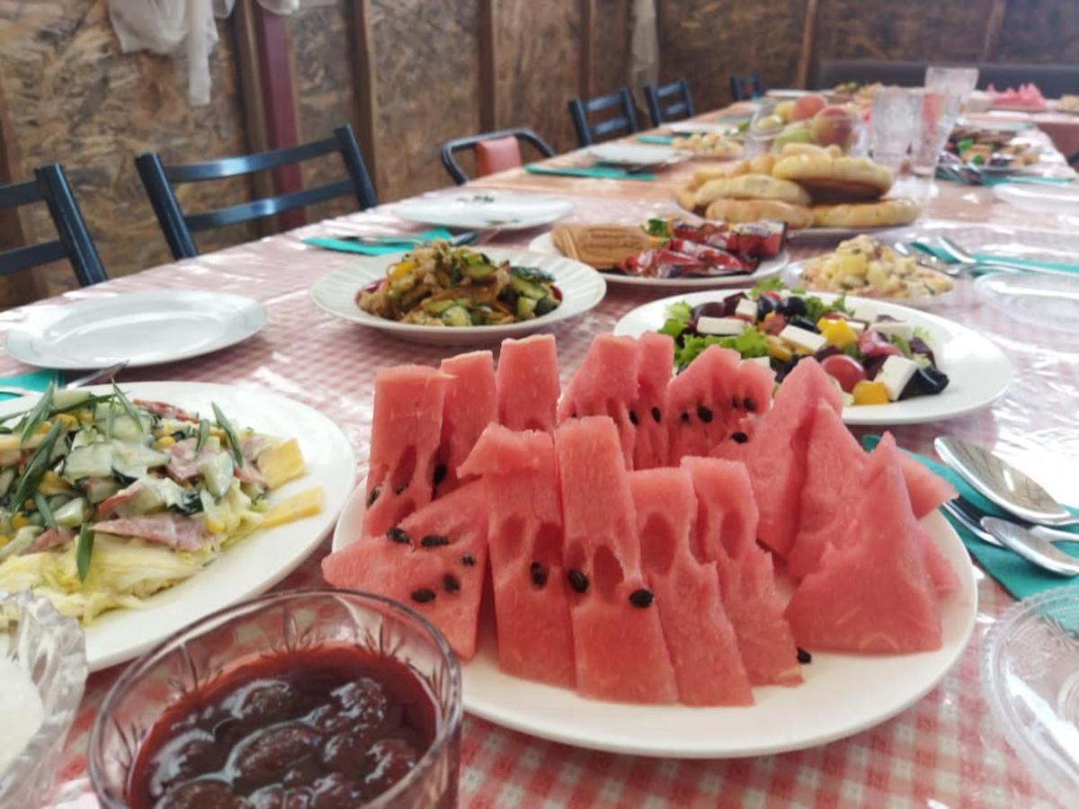 Altynai Guest House Чолпон-Ата Екстериор снимка