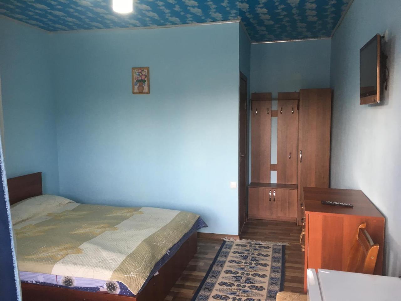 Altynai Guest House Чолпон-Ата Екстериор снимка