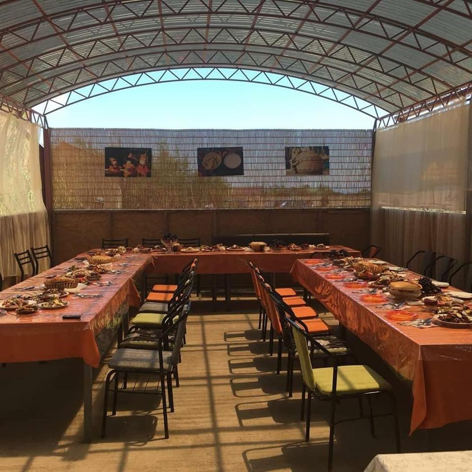 Altynai Guest House Чолпон-Ата Екстериор снимка